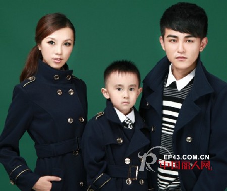 甜蜜新年出游必备亲子装