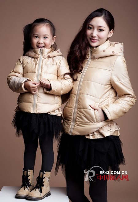 甜蜜新年出游必备亲子装