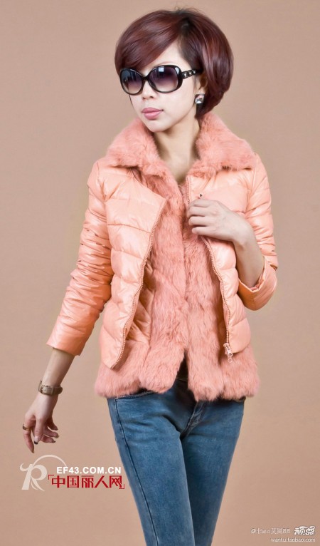 甜美显瘦新年羽绒服温馨来袭