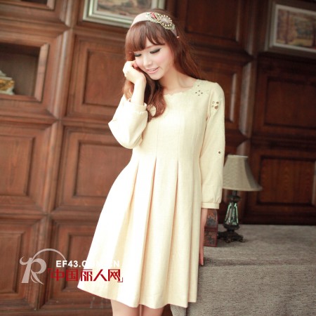 派对小心机  大衣底下的华丽裙裙