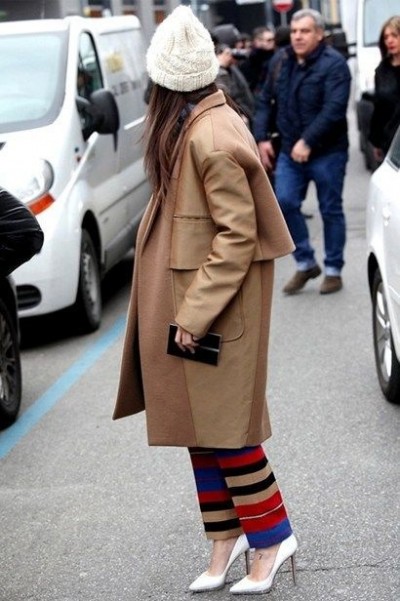 热门单品驼色及裸色大衣  简约设计穿出优雅气质