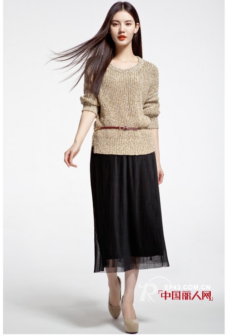 太平鸟品牌女装 靓丽针织闪耀初春街头