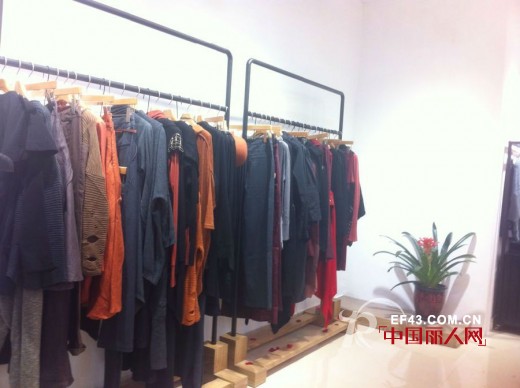 Eall.cz意澳河南信阳怡和摩尔城新店璀璨开业