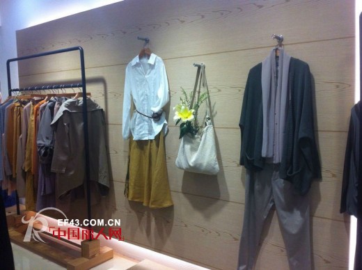 Eall.cz意澳河南信阳怡和摩尔城新店璀璨开业