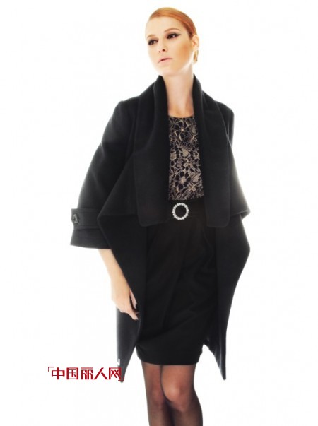 黑色星期天 让黑色服装修饰你的心情