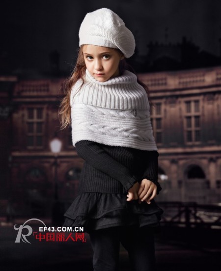 服装颜色搭配 秋冬季节纯色系装扮