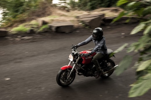 纽约品牌Outlier推出2013秋冬Merino/Co Pivot 长袖衬衫