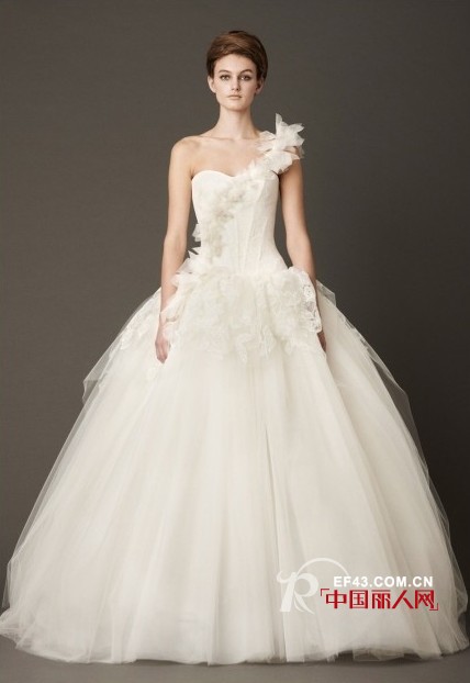 甜蜜结婚季  准新娘心目中最美的嫁衣