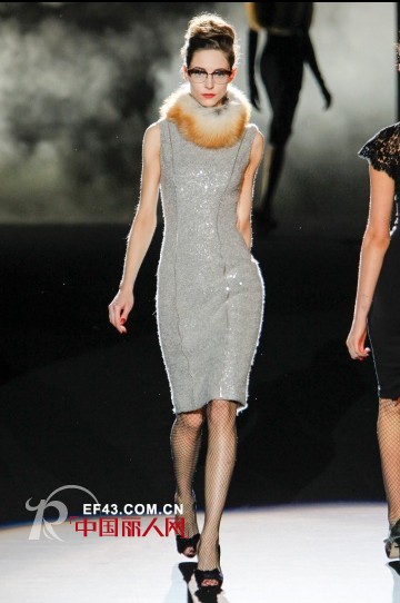 2013秋冬新款秀    巴吉利·米诗卡品牌女装