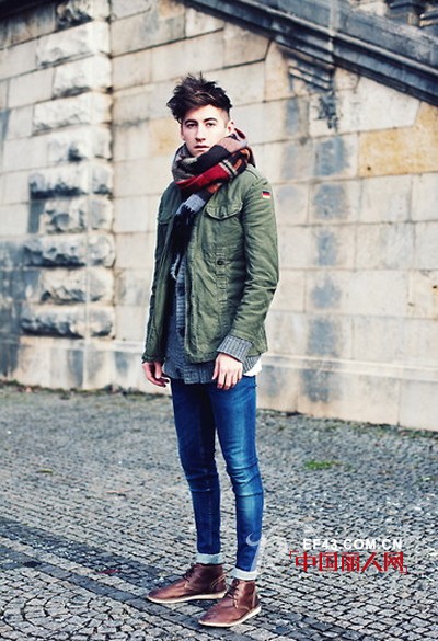 秋冬男生怎么搭配 温暖主题唱主角