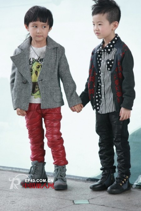 今年流行什么秋冬外套 不规则韩版小外套帅气来袭