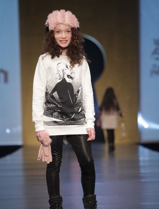 John Galliano2013秋冬新款流行趋势 缔造不一样的炫酷时代