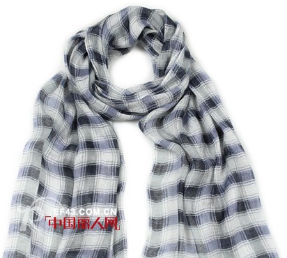 轻薄亚麻围巾 秋季服饰美搭好帮手