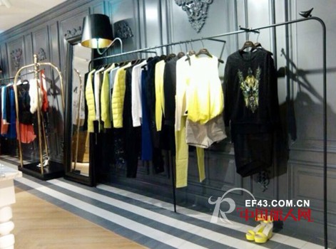 MO&Co.三亚明珠店新店开业