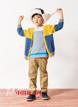 秋季必备单品 时尚开衫帅气装扮