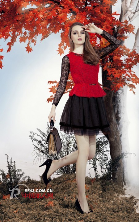 经典性感透视蕾丝搭配  小小心机展现最美的自己