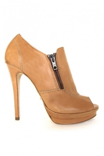 11款绝美露趾高跟鞋 秋季露趾鞋大搜罗