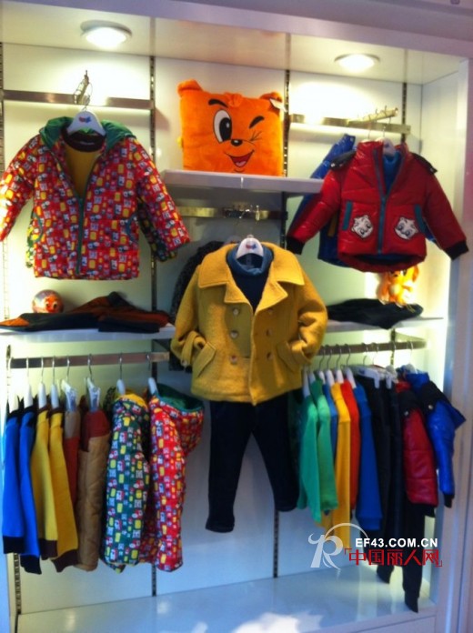 恭贺虹猫蓝兔童装贵州贵阳新店隆重开业