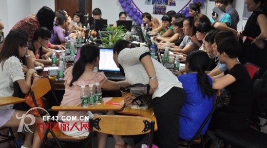 腾飞·瑞法斯2014春夏新品订货会暨营销分享会圆满落下帷幕