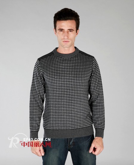 秋冬季节 商务风的男士针织衫搭配