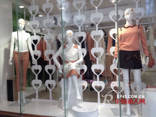 丹诗格尔女装广东清远店盛大开业