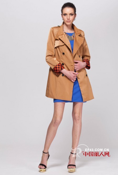 秋末冬初  穿衣搭配要风度也要温度