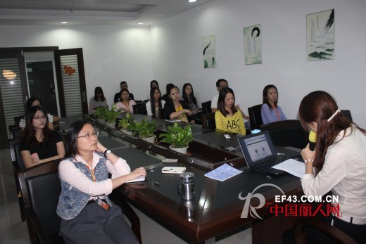 M&Q大眼蛙知名品牌童装微信营销讲座开课