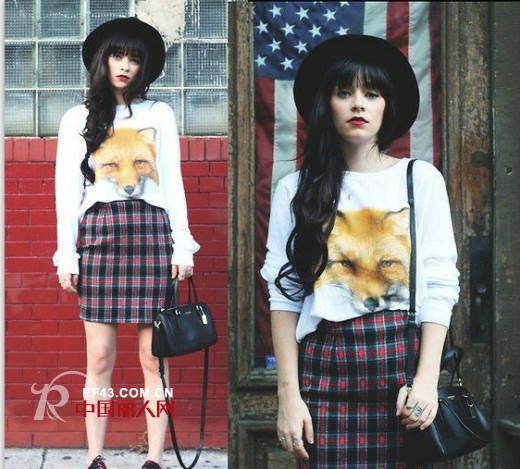 长袖上衣+短裙 秋冬季节也可以很甜美