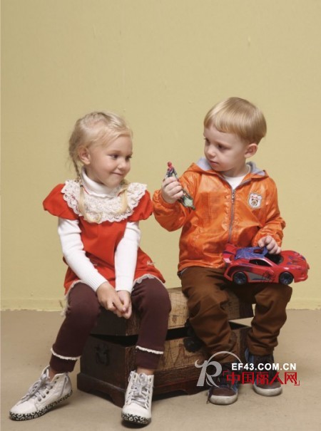 秋冬季节服装颜色怎么搭配好看 小熊B琪教你颜色如何搭配