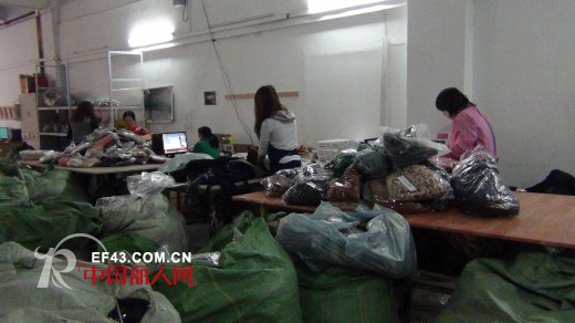 直击爱无季畅销季仓库配组货现场