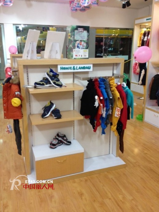 虹猫蓝兔童装西藏拉萨店华丽启航