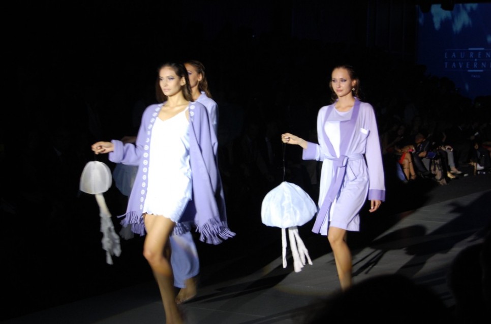 上海时装周携手上海国际时尚内衣展 内衣泳装秀华丽绽放