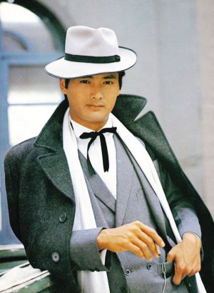 五大经典电影中的五个风衣硬汉造型