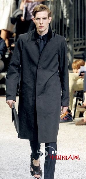 男士不朽形象经典选择  秋季男士风衣搭配推荐
