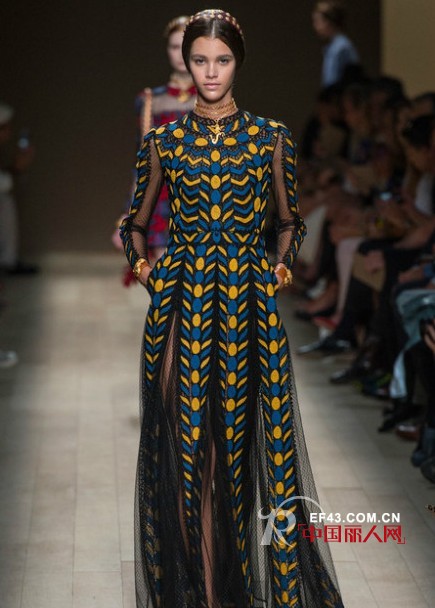 Valentino2014春夏系列  古文明在时装上的再现