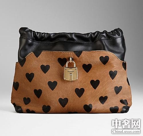 挖掘奢侈品在中国高价背后的影响定价因素