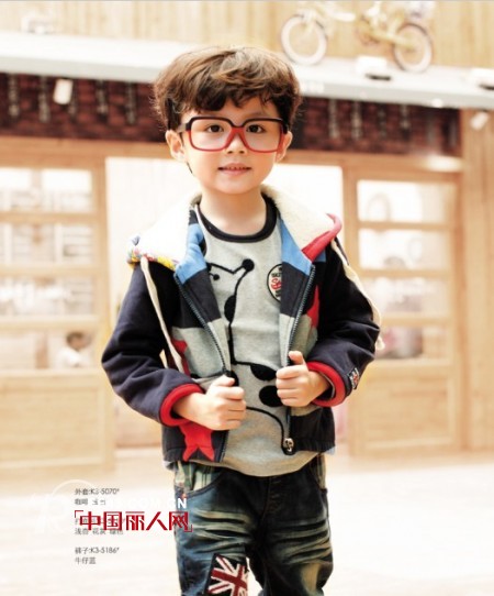 秋季卫衣款式 轻松学习卫衣搭配