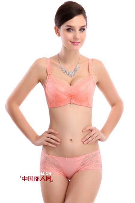 女性穿内衣谨记12小时极限  放松胸部呵护健康