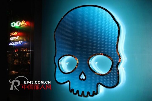 2013季QDA主题橱窗秀  性感撩人捕捉目光