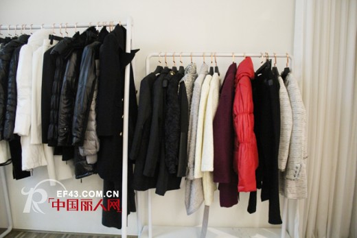 连奴时装A/E品牌江门专卖店隆重开业