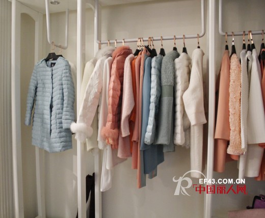 连奴时装A/E品牌江门专卖店隆重开业