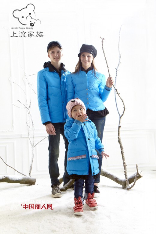 亲子装怎么穿才更好看 上流家族秋冬帮你解决搭配问题