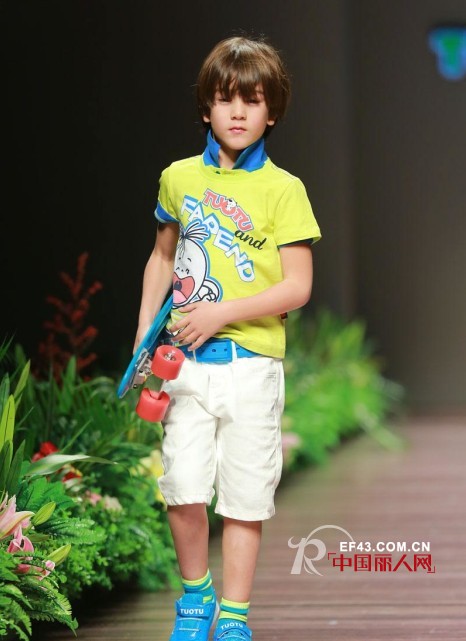 赵恩欢童装2013春夏发布会 “嫩模”萌翻全场