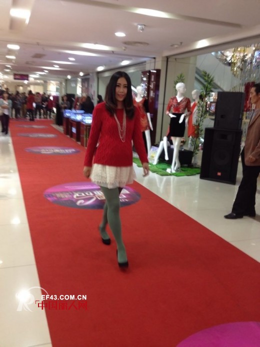 中国最辣妈时尚ICON大赛登陆杭州 辣妈秀风采 准爸遇尴尬