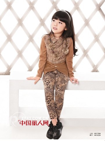 卡其色搭配什么裤子好看  配什么颜色好看