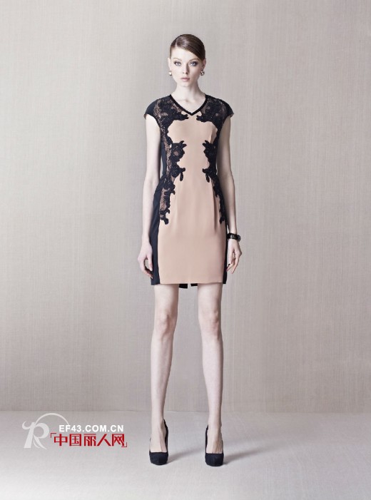 ELLASSAY奢华复古风潮来袭  凸显女人独特韵味