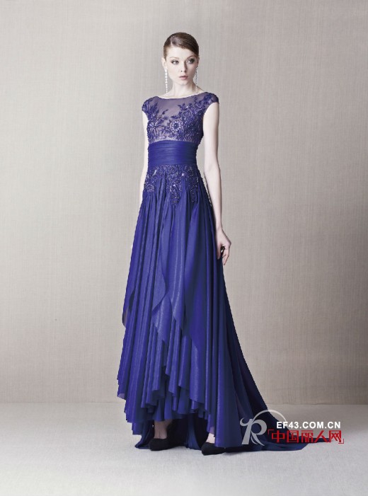 ELLASSAY奢华复古风潮来袭  凸显女人独特韵味