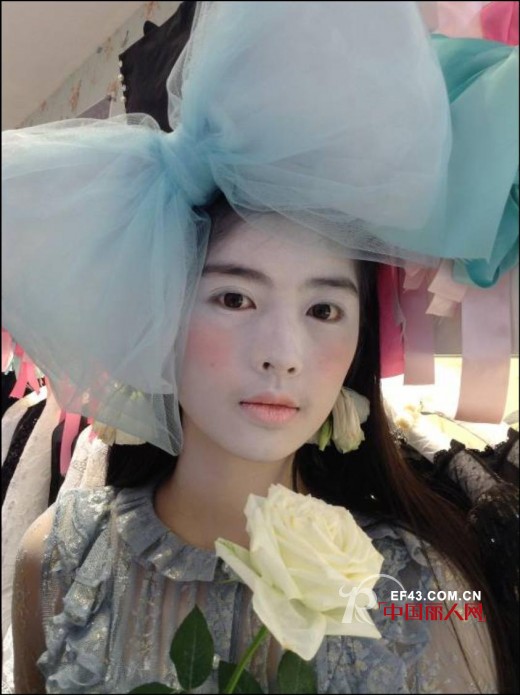 淑女屋女装[上海南京路世贸]闻香识淑女情景秀即将上演