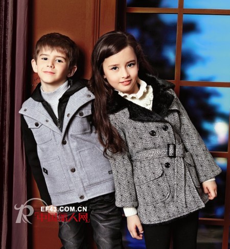 灰色服装怎么搭配好看 灰色色彩搭配解析