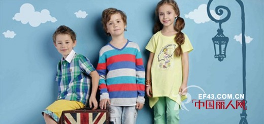 这个季节穿什么服装好 简单清新款式搭配